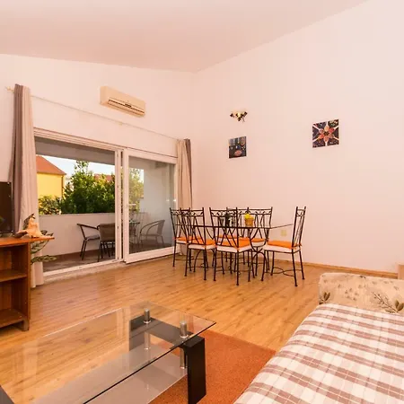 Mia Apartment