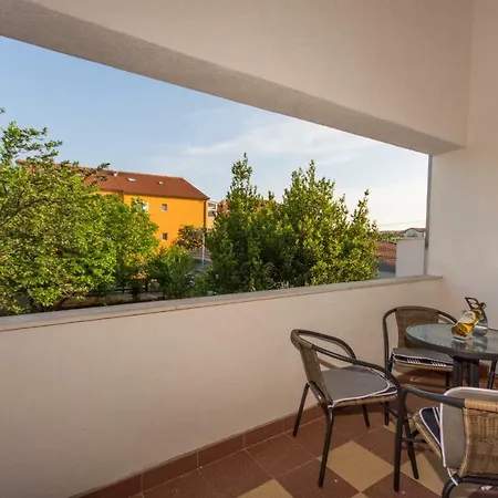 Mia Apartment